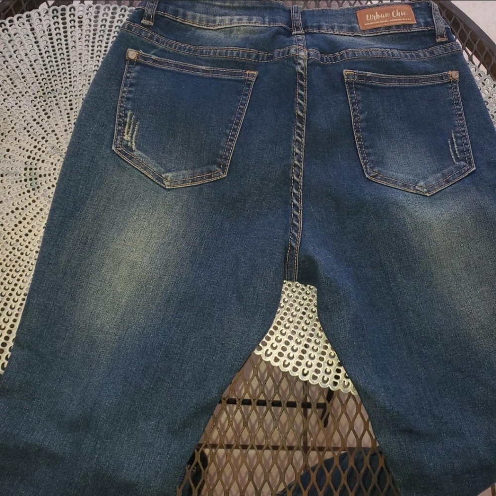 Jeans - Picture 2 of 4